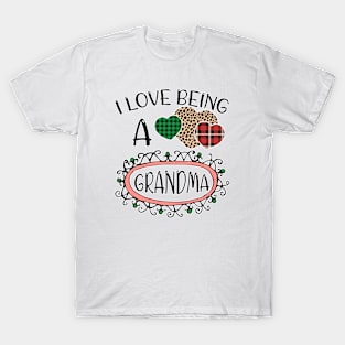 I Love Being Grandma Heart Valentine's Day 2021 Red Plaid T-Shirt